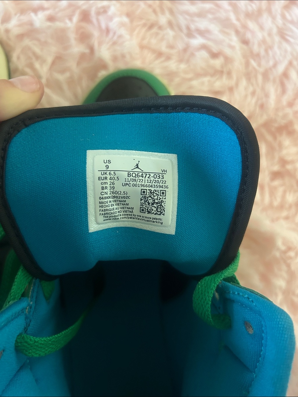 Nike High-Top Sneakers in Green, Black & Blue - Picture 6 of 6